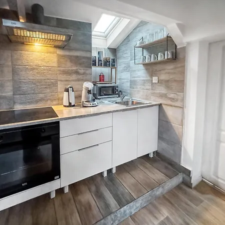 Apartment T2 Lumineux,wifi Rapide La Courneuve