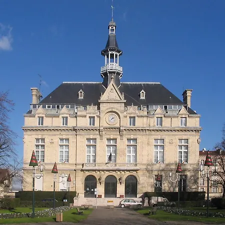 Apartment T2 Lumineux,wifi Rapide *