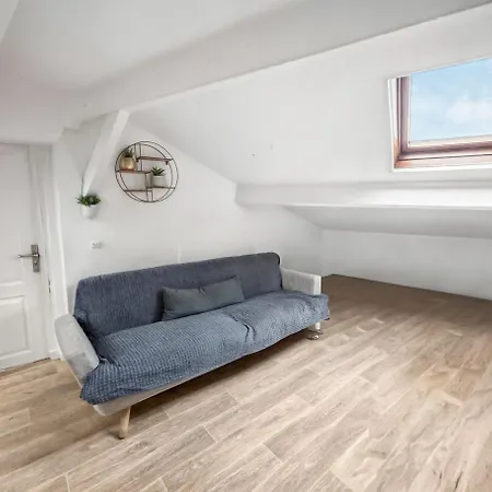Apartment T2 Lumineux,wifi Rapide La Courneuve