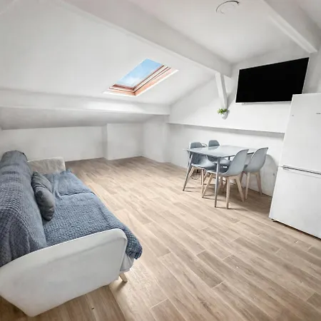T2 Lumineux,wifi Rapide Apartment